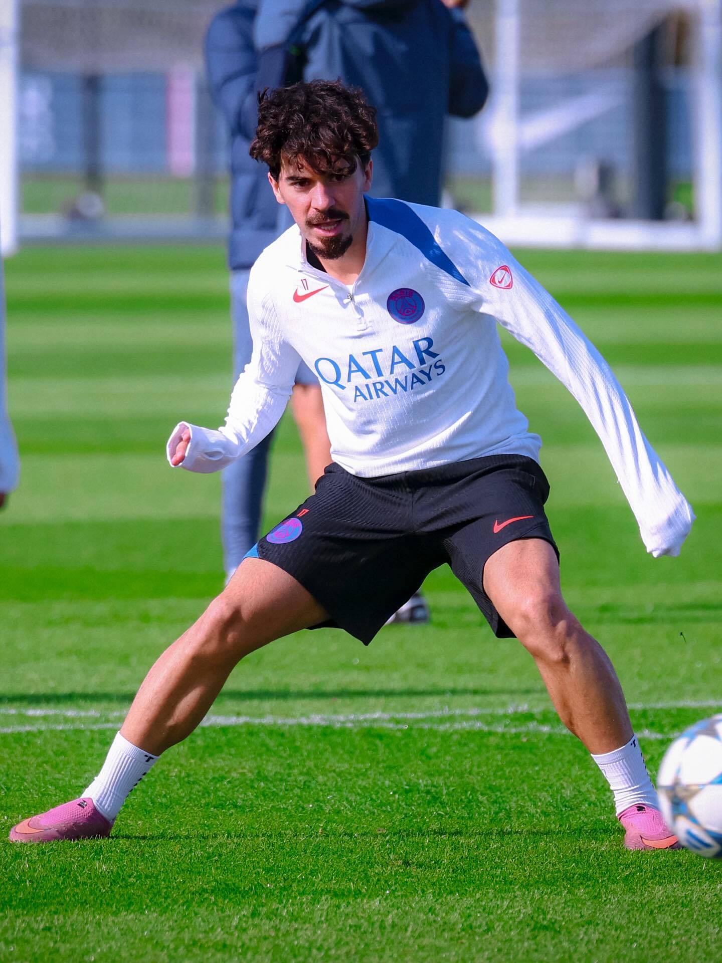 满冠娱乐 -包含亚冠赛程吃紧，巴黎圣日耳曼赛前篮板制胜，压力陡增，数据趋势出现新变化的词条