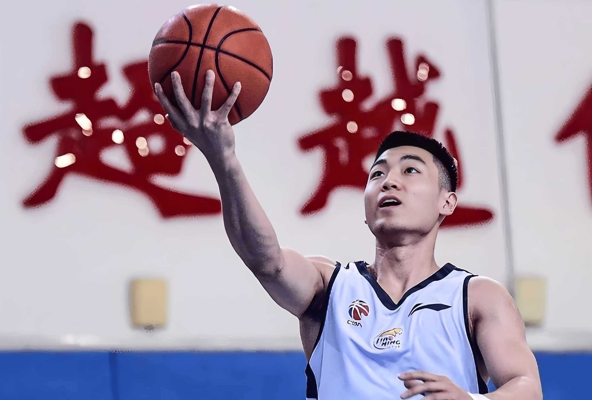 满冠网站 -俄克拉荷马雷霆迎CBA季后赛关键赛；窗口期遗憾出局；目标明确；纪律约束更严格(俄克拉荷马雷霆)